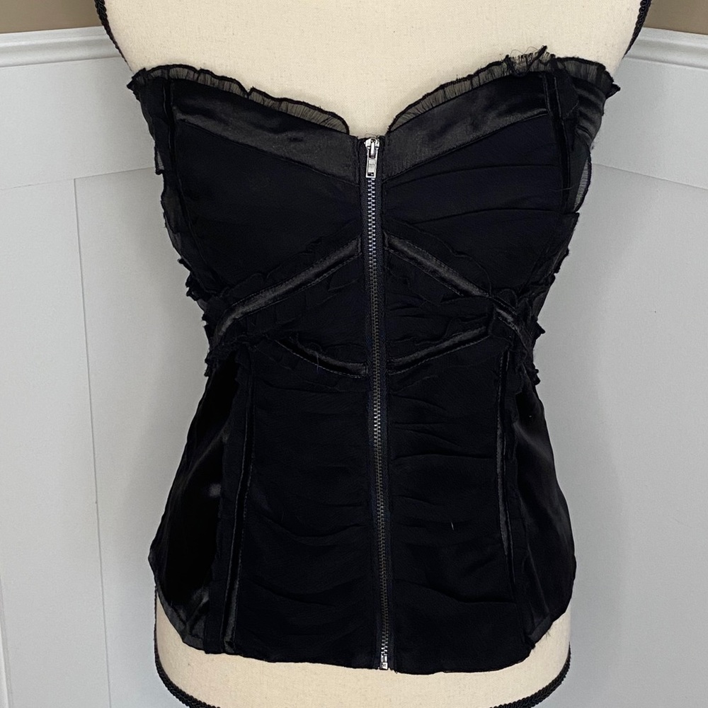 Bebe strapless top. Sexy. Zip up front